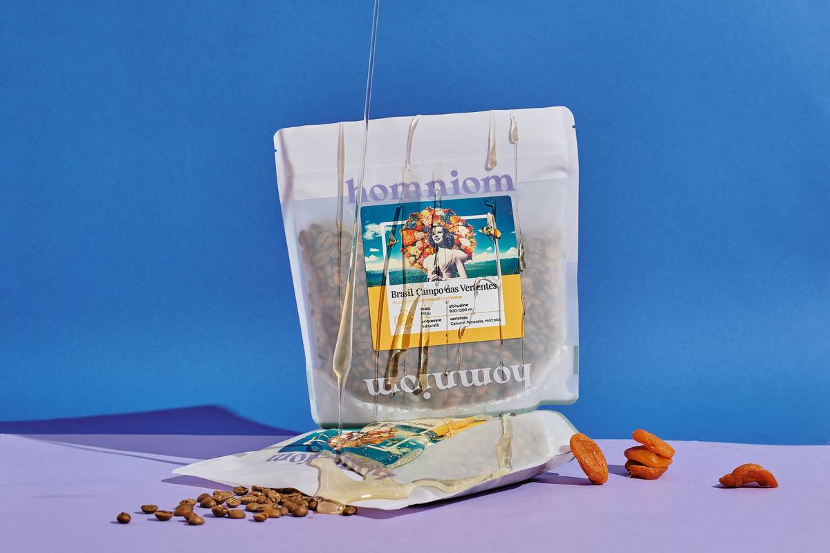 Infographic showing landfill waste from non-recyclable pet food packaging